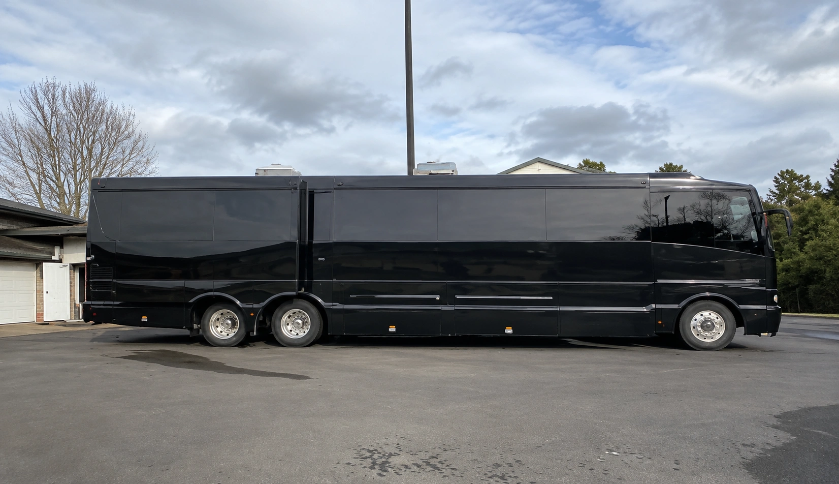 bangbus-image-slide-outer-2