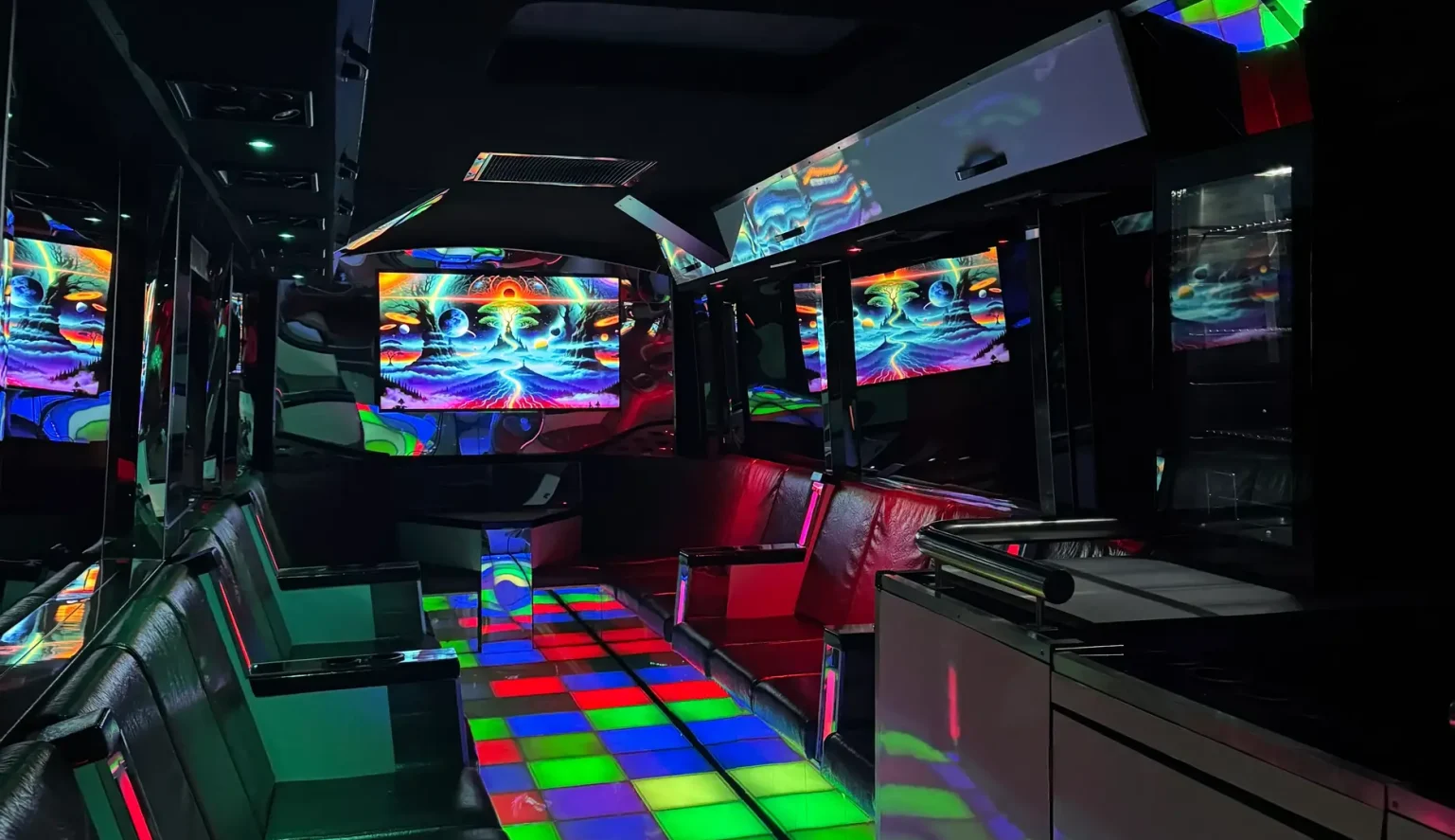 new-part-bus-night-img-1-rqyklnfvej2hkp24ztz18d9nzjehwxz9e58rl2ssfa